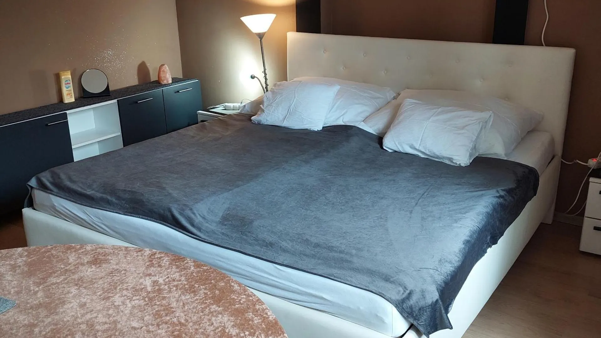 Ujszeged Apartman 0*, Szeged